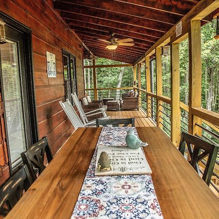 Adore The Smores Rustic Mountain Charm Outdoor Spaces And A Cozy Hot Tub Blue Ridge Eksteriør billede