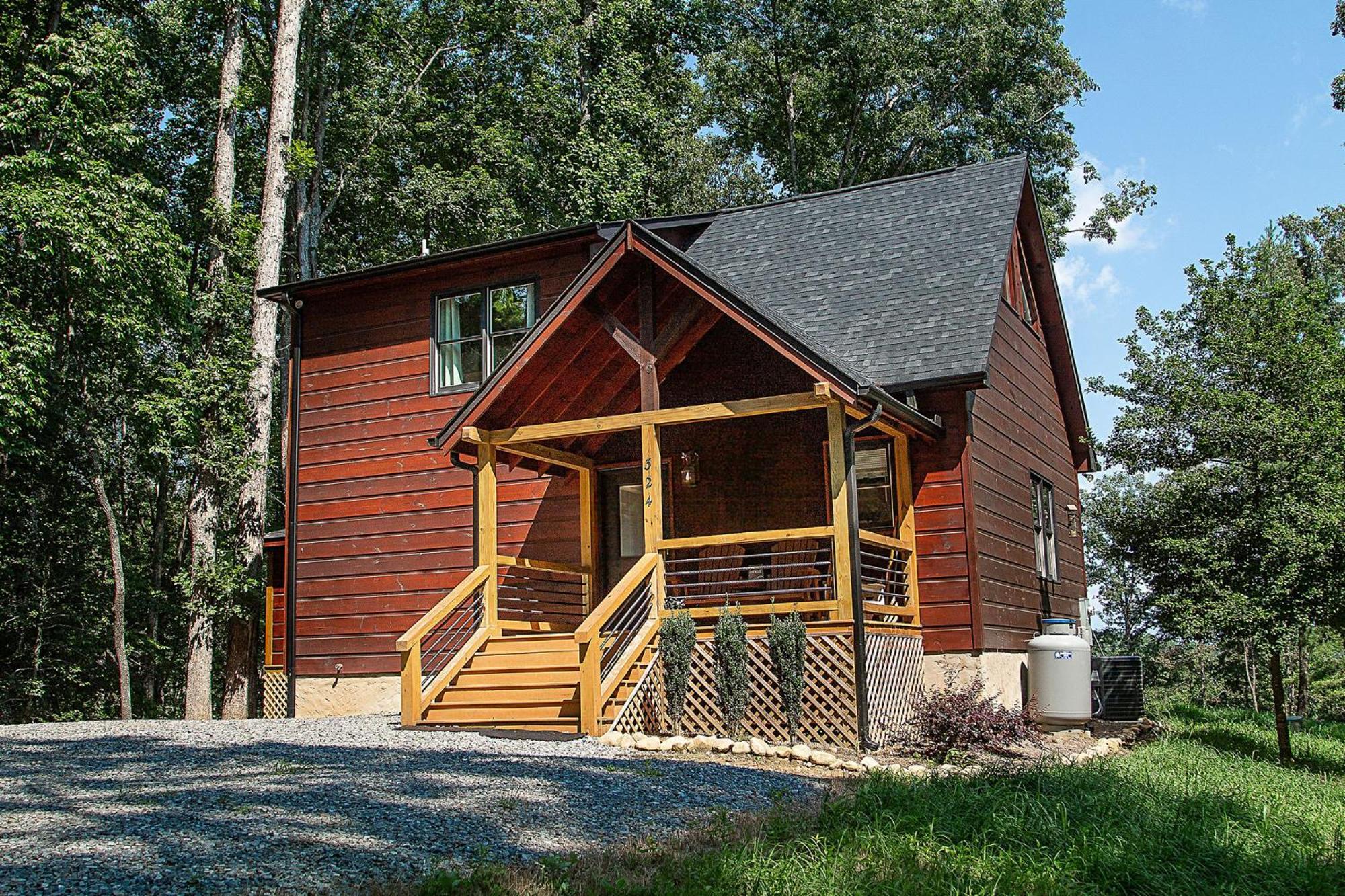 Adore The Smores Rustic Mountain Charm Outdoor Spaces And A Cozy Hot Tub Blue Ridge Eksteriør billede