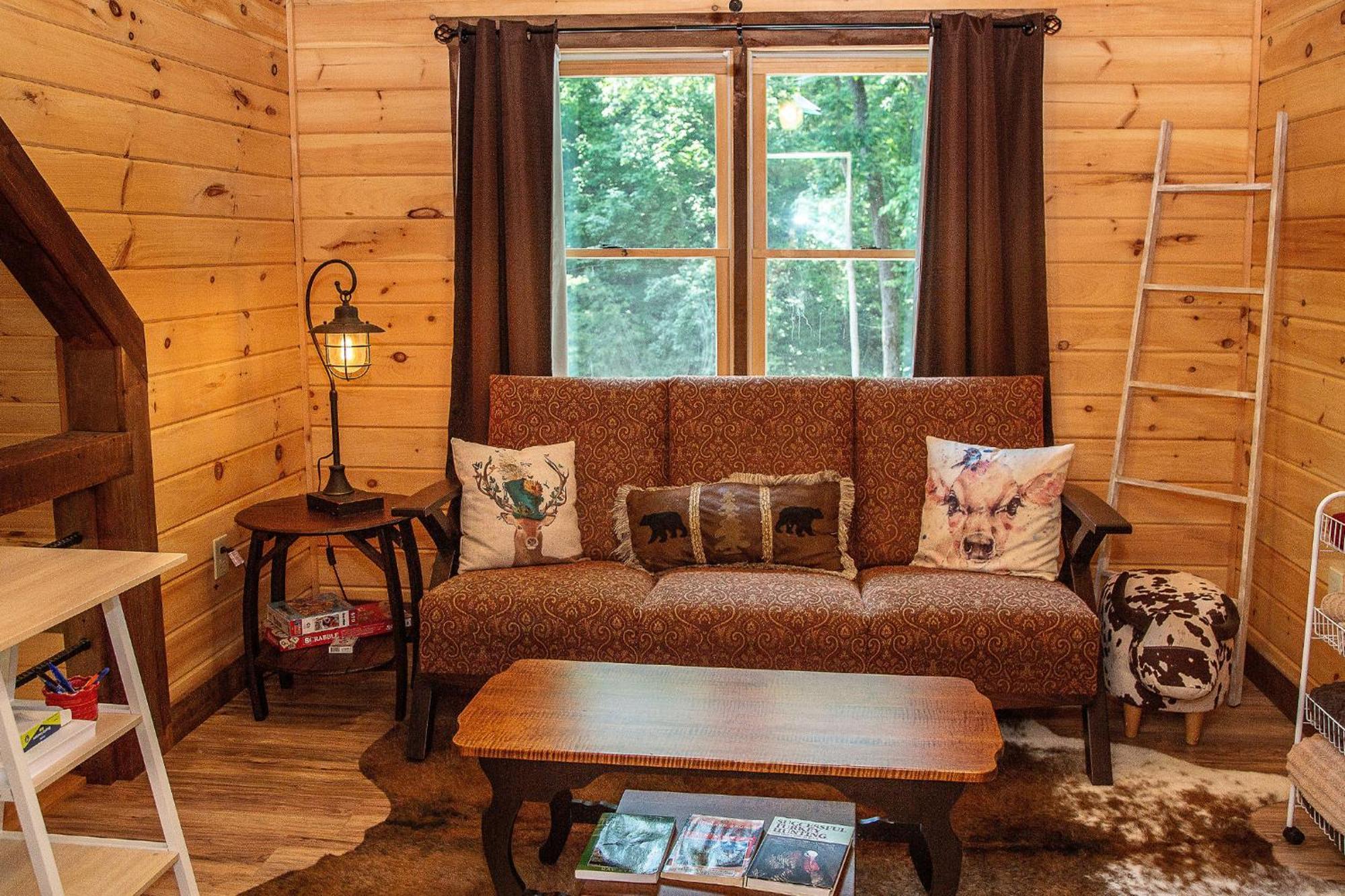 Adore The Smores Rustic Mountain Charm Outdoor Spaces And A Cozy Hot Tub Blue Ridge Eksteriør billede