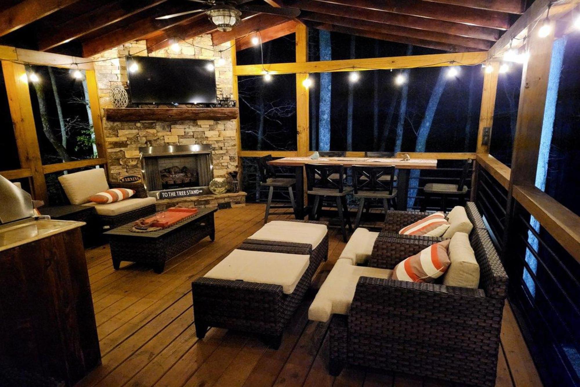 Adore The Smores Rustic Mountain Charm Outdoor Spaces And A Cozy Hot Tub Blue Ridge Eksteriør billede